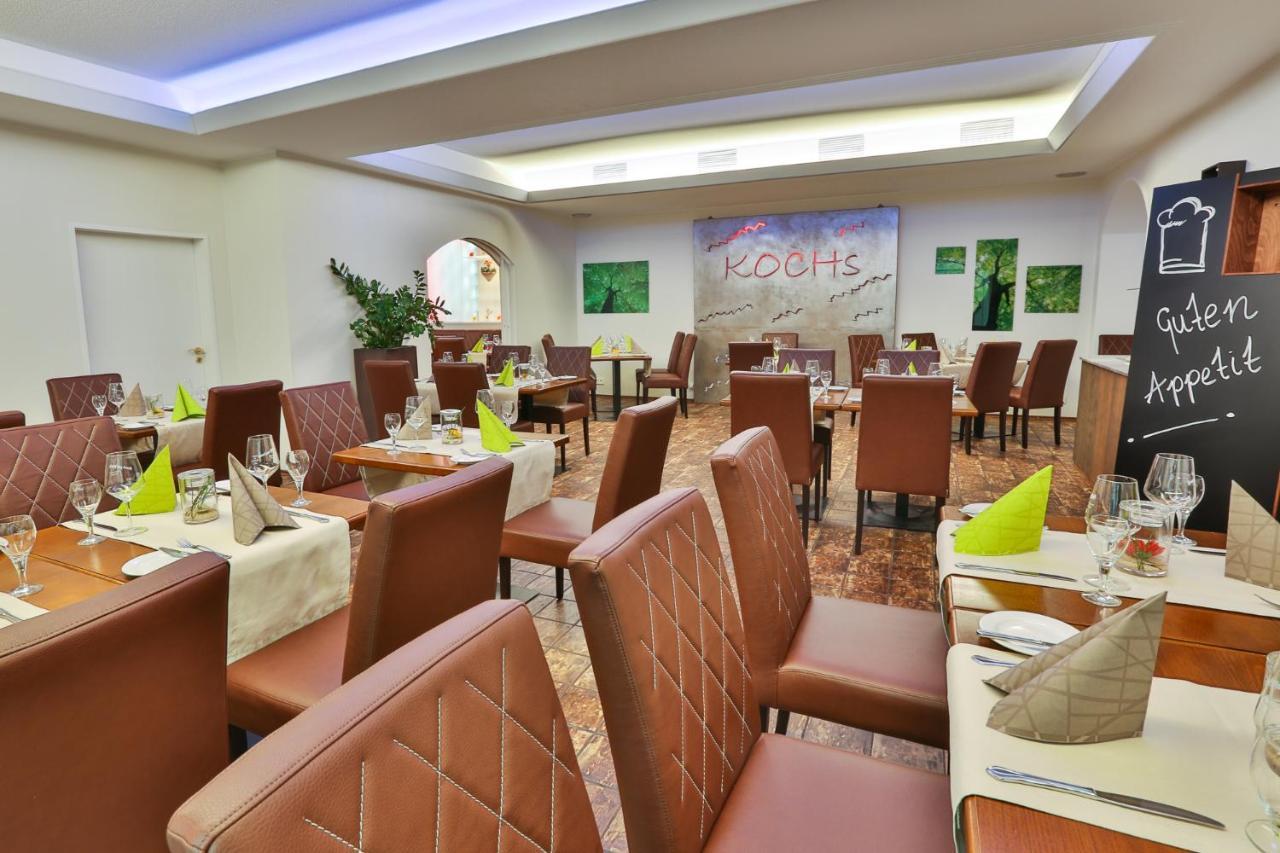Hotel Zur Pfalz カンデル エクステリア 写真