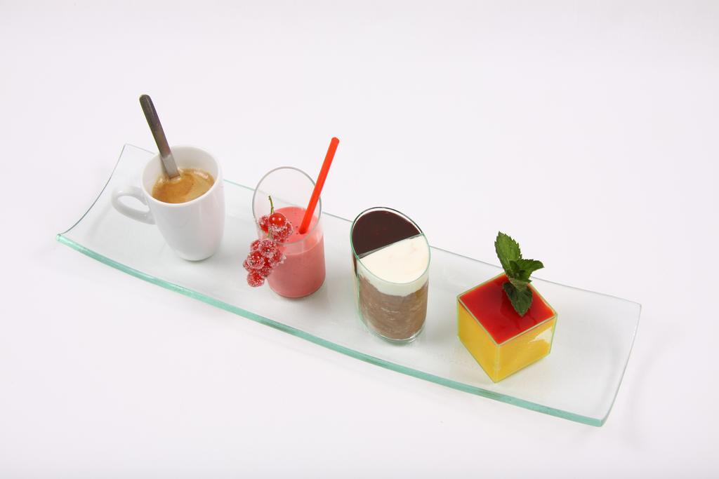 Hotel Zur Pfalz カンデル エクステリア 写真
